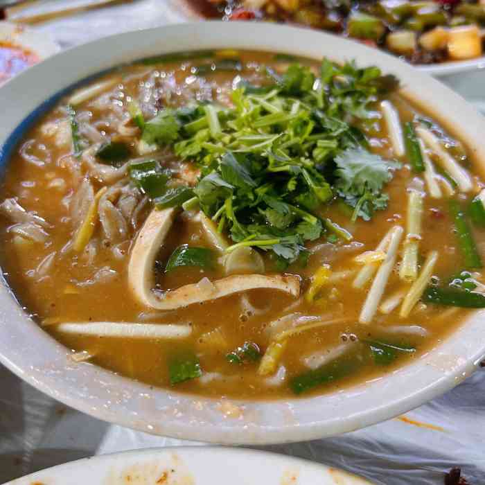 路书奇炝锅绿豆面-"一时兴起决定来新密吃夜市 [胜利]位置还.