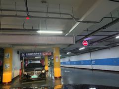 -上海站南广场-停车场