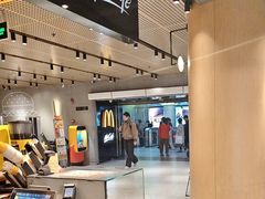 -麦当劳(中山公园龙之梦店)