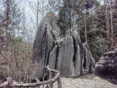 -梭布垭石林景区