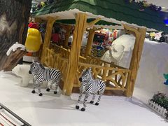-反斗乐园π·电玩·高空拓展·蹦床(龙华天虹店)