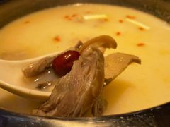 羊肉汤锅-嘎嘎鸭脑壳江湖菜(五里店)