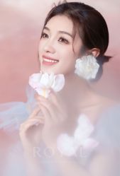 -挪娅婚纱摄影皇家会所