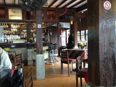-Dash Teak House