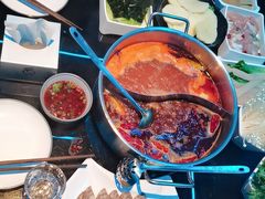 -唯爱KTV聚会餐厅(仙林东城汇店)