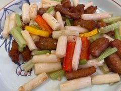 洪湖藕尖炒蒜香肉-荣粤酒家·融合粤菜