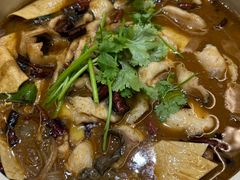 -蔼若春.传承三十年云南菜(金碧公园店)