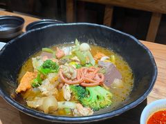 -万记麻辣烫国展总店