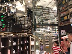 -钟书阁(群光广场店)