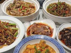 -湖南人家湘菜馆(镇江路店)