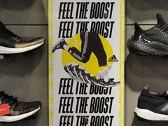 -ABC MART(心斎橋店)