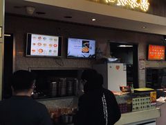 门面-红鼻子桂林米粉(金唐新光界店)