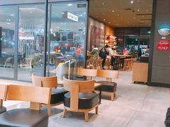 用餐区-星巴克臻选(舟山凯虹广场店)
