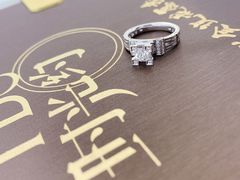 -八佰伴华地百货(宜兴店)