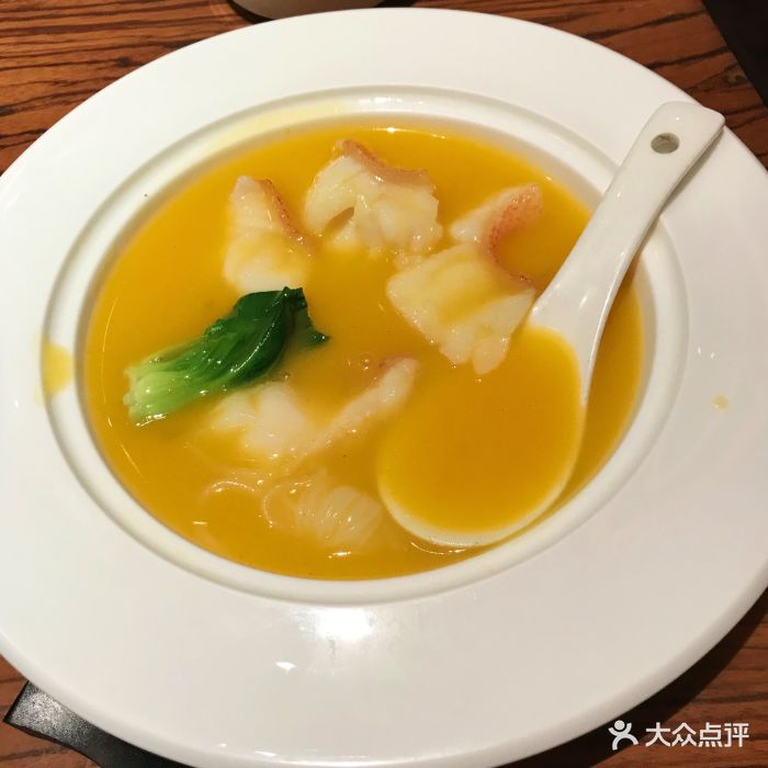 逸谷会餐厅(静安嘉里中心店)浓汤浸东星斑图片 第3张