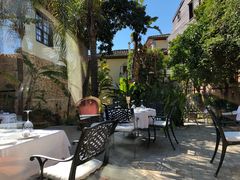-Seraser Fine Dining Restaurant