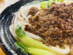 -丽虹云南过桥米线(兴工街店)