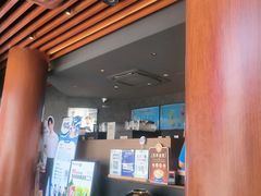 -瑞幸咖啡(皇岗村广场中庭店)