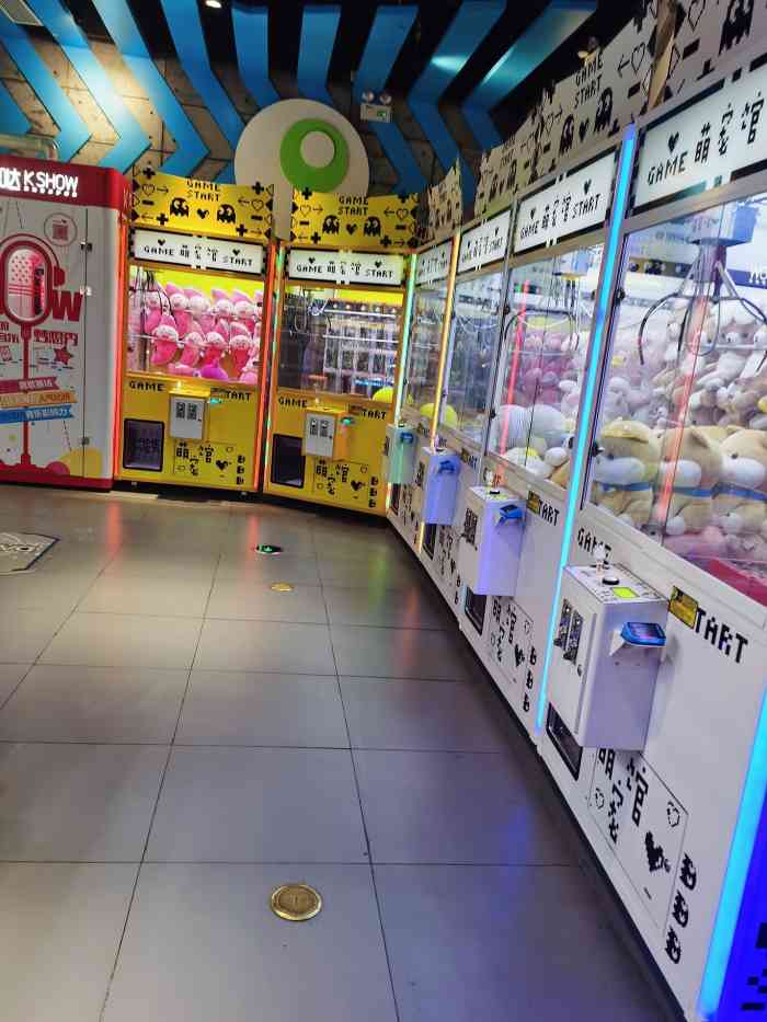 星际传奇(万象城店)-"没啥人,可以自己玩哈,好热闹,浪费很多电.