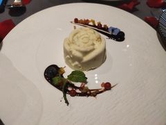 -YUE·6·西式融合餐厅(外滩六号店)