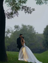 -至臻微拉婚纱摄影