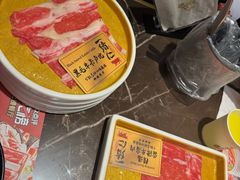 -一绪に和牛寿喜烧(罗湖益田假日店)