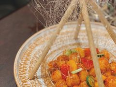 创意鲜果咕噜肉-广州文华东方酒店·江-由辉师傅主理