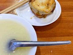 小米粥-宝瑞门钉肉饼店