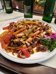 -鑫淼餐饮娱乐中心(江东街店)