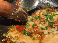 -费大厨辣椒炒肉(黄兴中心广场店)