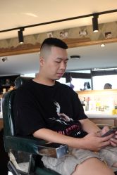 -Libertines barbershop 浪子理发店
