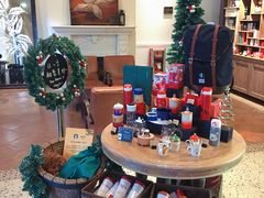 零售区-星巴克臻选(广州沙面店)