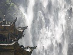 -刘伯温故里景区百丈漈
