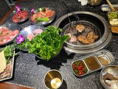 -红泥小火炉·东北泥炉烤肉(天一旗舰店)