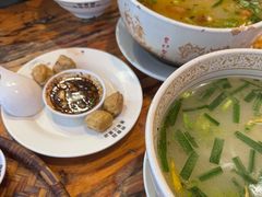 -桥香园云南过桥米线(金马碧鸡店)