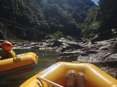 -安吉龙王山峡谷漂流