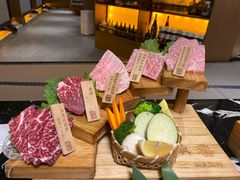-山川小町·极番烧肉(新地假日广场店)