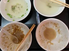 -松树干拌面店