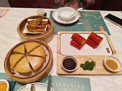 -悦得闲广式点心茶楼(蓝鲸世界店)