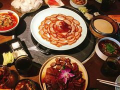 -三人行骨头王火锅(长寿店)