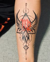 -越域刺青