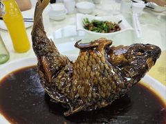 罾蹦鲤鱼-奥华餐厅·老张记(台基厂店)
