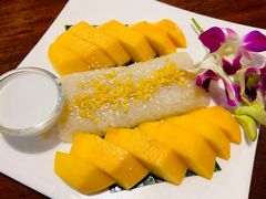 -Dang restaurant (patong phuket)