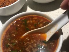-海底捞火锅鲜切牛肉主题店(长寿路店)