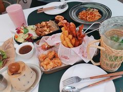 -露露家咖啡店