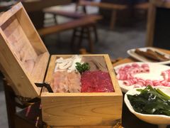 -潘小辣鲜肉老火锅
