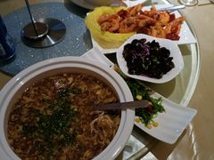 传统海鲜酸辣羹-青雅中餐厅(大连金石滩绿发希尔顿度假酒店)