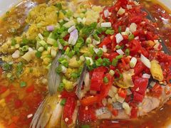 双色鱼头-红色湘菜馆(春风店)