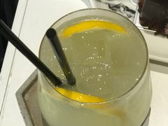 -UNI UNI(环亚凯瑟琳店)