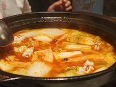 番茄酸汤海鲜煲-小炳胜(卓悦中心店)